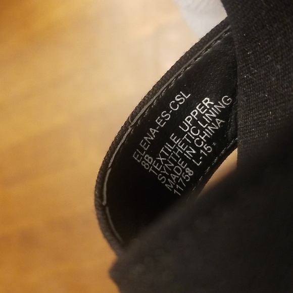 LAUREN Ralph Lauren Elena wedge sandals. - Picture 8 of 8